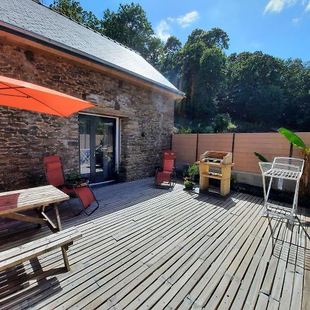 A La Memoire De Merlin & Spa Saint-Malon-sur-Mel Exterior foto